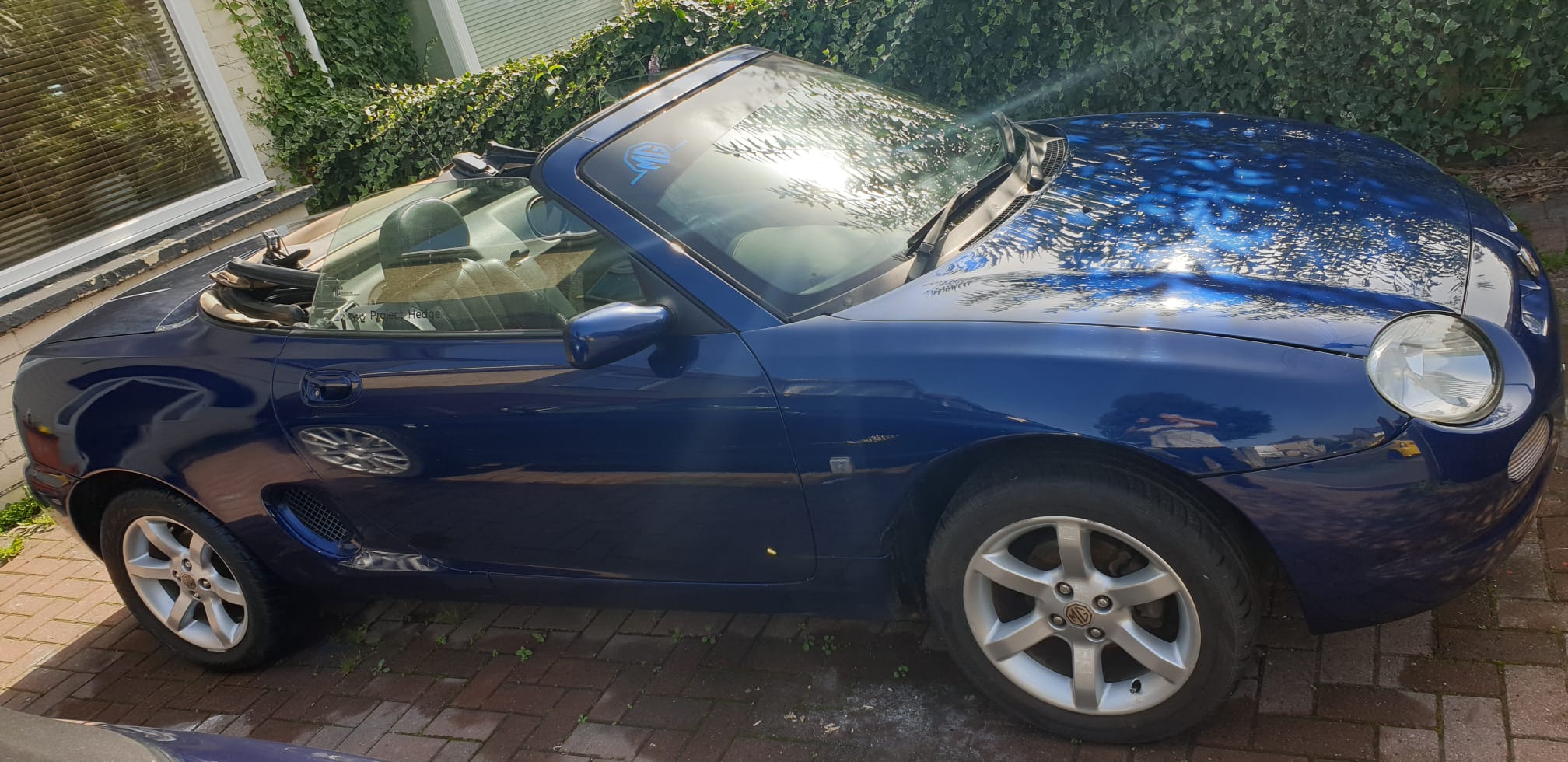 MG F Front Left